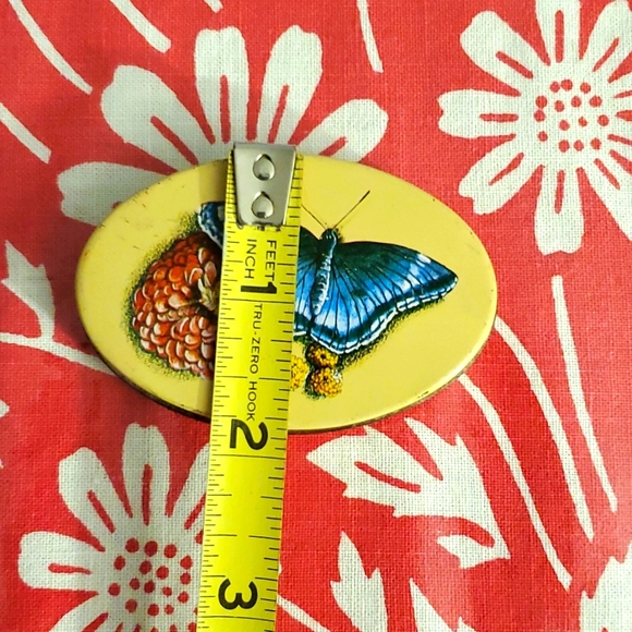3/$25 Vintage Hong Kong Butterfly pill box - Picture 6 of 6